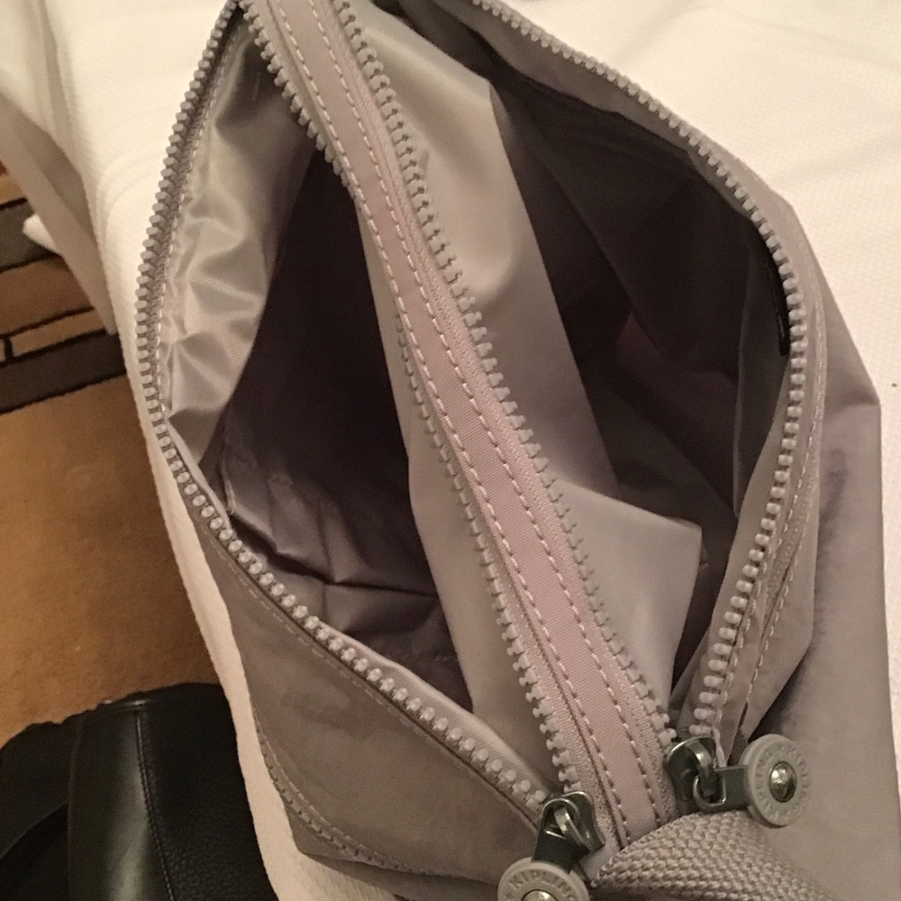 ✔️Kipling Light Gray Annabelle Crossbody Bag, NWT - Picture 9 of 15